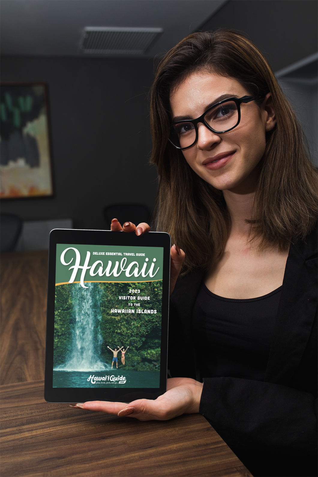 2024 Deluxe Essential Hawaii Travel Planner & Visitor Guide